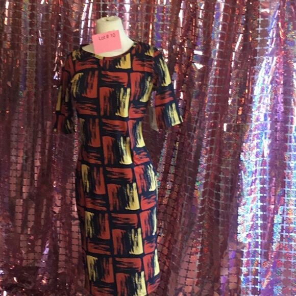 NWT LULAROE JULIA dress in size small in black pattern - Picture 1 of 14